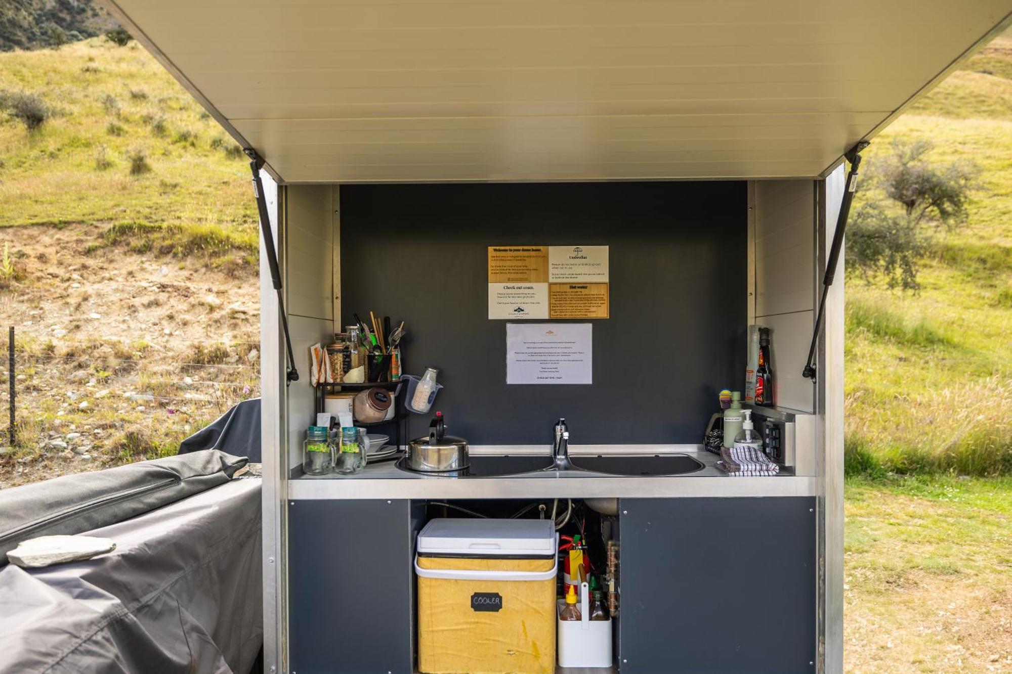 Glam Camping Куийнстаун Екстериор снимка